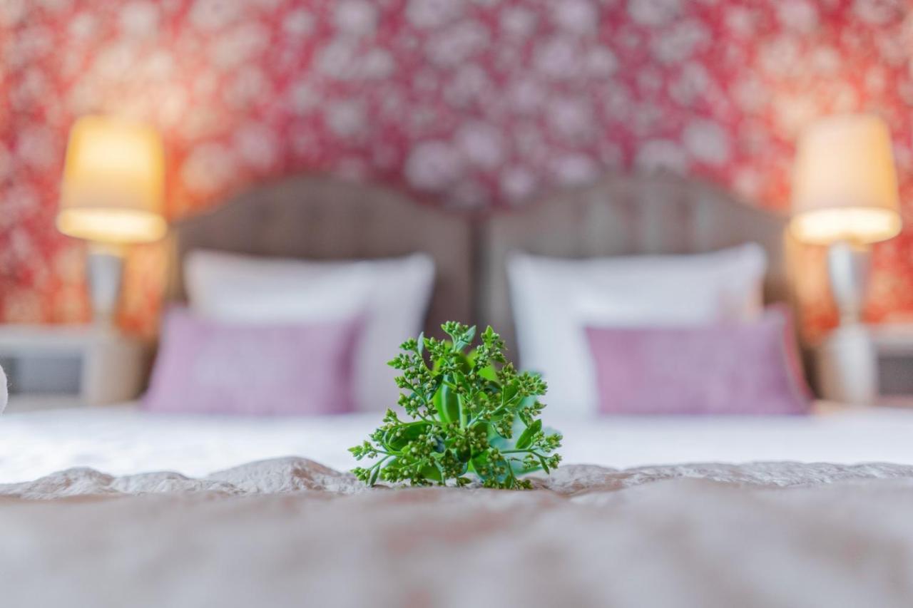 Dwor Kaliszki Hotel Kültér fotó