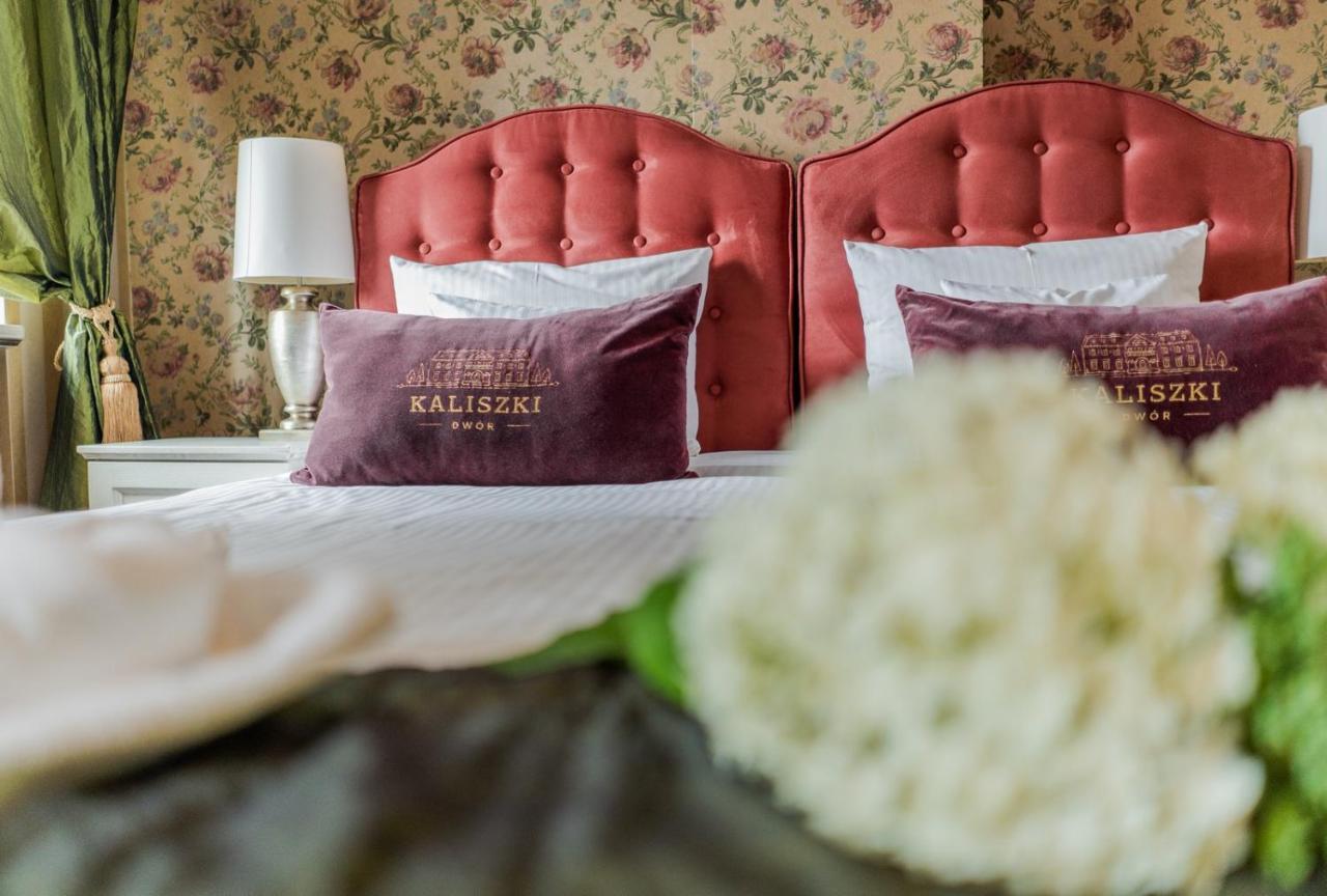 Dwor Kaliszki Hotel Kültér fotó