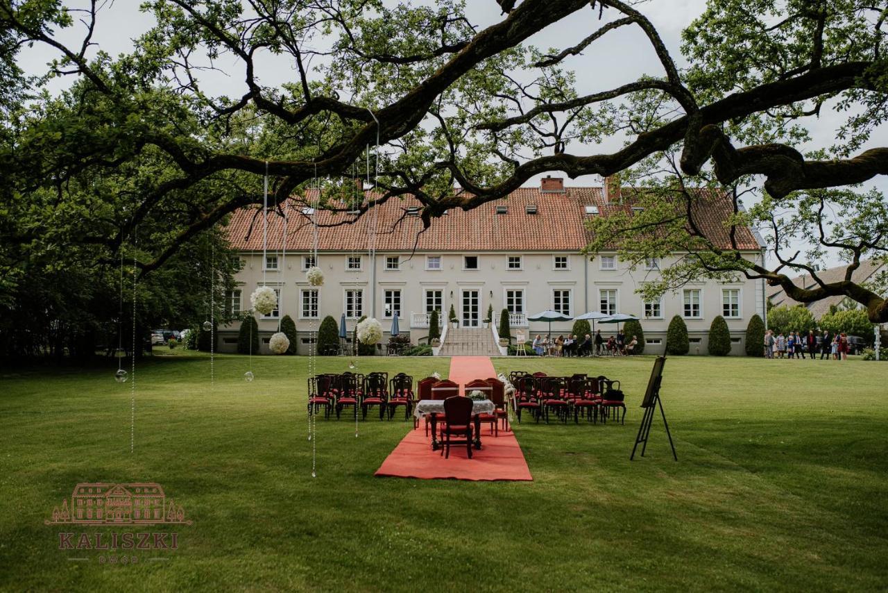 Dwor Kaliszki Hotel Kültér fotó